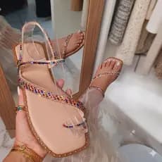 Sandália Rasteirinha Cravinhos Original Confortável Resistente Ideal Bem-Estar dos Pés