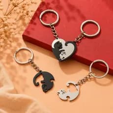 Chaveiro Casal Gato Kit 2 Peças Preto e Branco Presente Romântico Fofo Ideal para Namorados Casal Amigos