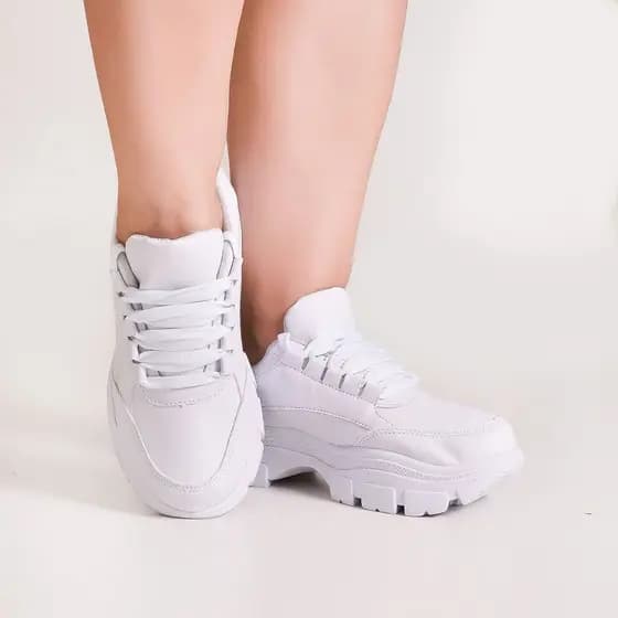 Estilo Garantido: TENIS ADULTO PLATAFORMA FEMININO, Sola Tratorada, Promoção com Conforto - Aproveite!