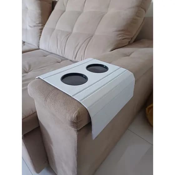 Bandeja Esteira Flexível para Braço de Sofá em Corino com Porta Copos e SEM Porta Controles - Varias Cores