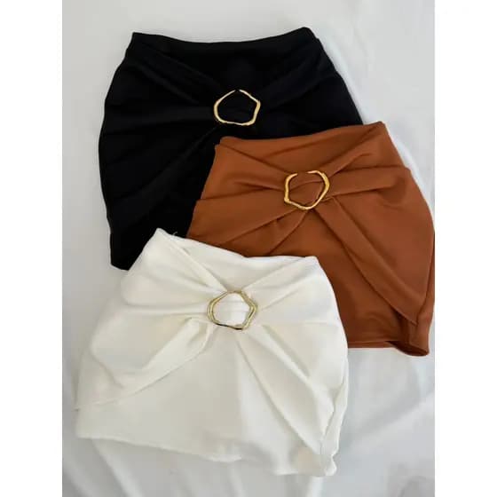 Short Saia Feminino Cintura Alta Neoprene com Argola - Moda chic