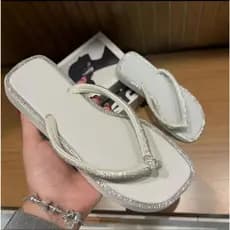 CHINELO OU SANDALIA SALTO BAIXO |  RASTEIRINHA BRANCA COM STRASS FEMININA LEVE BRILHANTE CONFORTAVEL