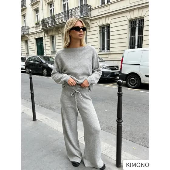 Conjunto Feminino Tricot Mousse Calça Wide Leg Pantalona e Blusa Cropped Tricô ，Tamanho Único veste 42