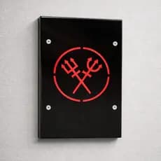 Quadro Decorativo Tridentes de Exu e Pomba Gira em Aço Galvanizado