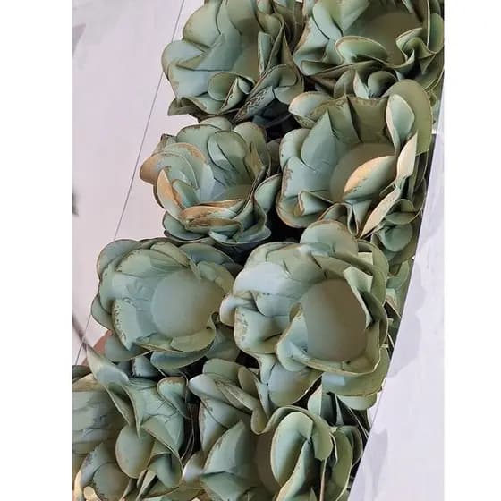 40 Forminhas Flor VERDE PISTACHE OLIVA CLARO  BORDA OURO para Doces Finos, Docinhos, Brigadeiros