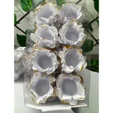40 Forminhas Flor BRANCA BORDA OURO para Doces Finos, Docinhos, Brigadeiros