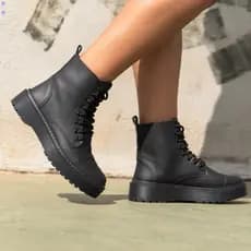 Promoção Bota Coturno Tratorado Feminino Rock Cano Medio Blogueira