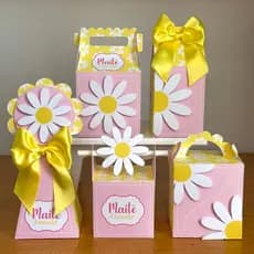 Kit Caixinha Pré Montada MARGARIDAS | Kit Completo | Lembrancinha | Aniversário | Decoração / KITPRO