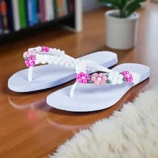 Chinelo De Dedo Bordado Feminino Decorado Flor Personalizada Em Perolas Confortável Leve Prático