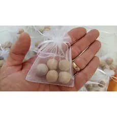 30 Bola De Cedro Anti Mofo Traça Bolor Sacos de Organza