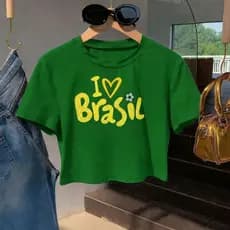 Cropped Feminino Estampa "Eu amo Brasil" Camiseta Leve Mangas Curtas Perfeita Copa de Futebol