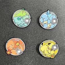 KIT COM 4 PINS DECORATIVOS ESTILO POKÉMON POKEBOLAS INICIAIS COLECIONÁVEIS