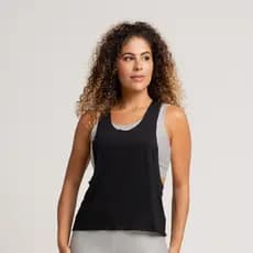 Regata Preta Cavada Feminina Moda Fitness