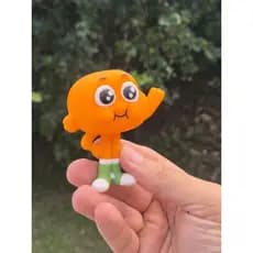 Boneco Darwin Mundo de Gumball com cara de fofo