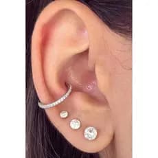 Piercing Conch Cravejado Zircônia Antialérgico