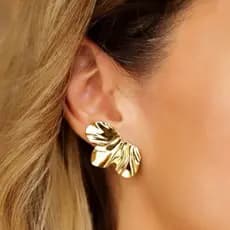Brinco Meia Folha Pétala Martelado Flor Folheado à Prata925 e Ouro18k