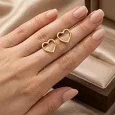 Brinco Coração Delicado Feminino Banhado a Ouro 18k ou Prata 925 Minimalista Hipoalergênico Pequeno Elegante