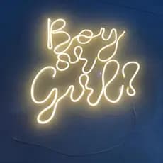 Luminária Led Neon de Acrílico Cristal "BOY OR GIRL" 49 cm