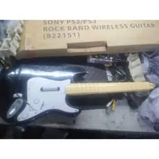 Guitarra Rock Band para PS2/PS3 Preto e Branco