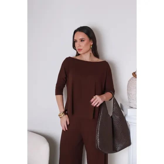 Blusa Feminina Básica em Malha Viscolycra Gola Canoa Manga 3/4 Elegante P M G GG (Plus  Size)