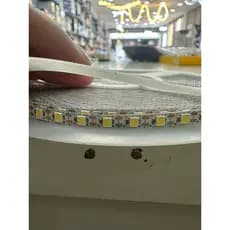 fita de LED 2835 120led/metros 5mm 12V pode corta em cada LED