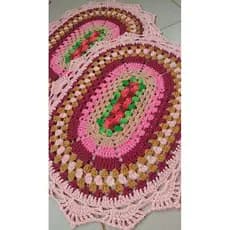 Par de tapetes em crochê 2 peças medidas 70x50