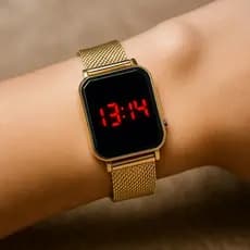 Relógio Feminio Digital Brilho Led Pulseira Resina Com Strass A Prova D Água