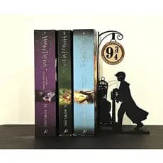 Porta Livros Inspirado em Harry Potter Estação 9 3/4 - Suporte Para Livros Harry Potter 9 ¾ - Aparador Para Livros