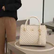 Bolsa Feminina Lorena de Lado V Média Alça de Mão Immateriale