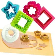 Kit Cortadores De Biscoito 5 Peças Estrela Flor Quadrado Redondo Biscuit Confeitaria