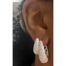 Dois Pares de Brincos Banhado a Prata 925 em Formato de Gota Cravejados como Zircônia
