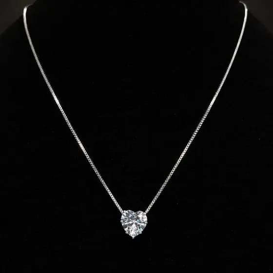 COLAR PONTO DE LUZ CORAÇÃO FOLHEADO A PRATA 925 OURO 18K – PINGENTE ZIRCÔNIA FEMININO DELICADO