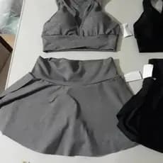 Conjunto academia Top com bojo e Short saia legging imperdíve