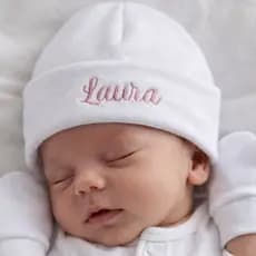 Kit Touca e Luvas Recém Nascido Personalizado Com Nome Bordado Saída Maternidade RN Bebê