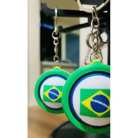 Chaveiro Spinner Brasil Giratório 3D – Anti Estresse Bandeira Brasileira – Leve e Resistente