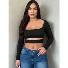 Cropped Manga Longa com Recorte Frontal Feminino Elegante