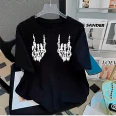 Camiseta   Feminina Mãos De Caveira Rock Streetwear Estilo de Rua Punk