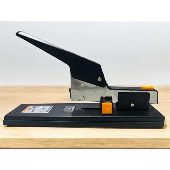Grampeador resistente, alta capacidade para 100 folhas
