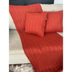 Kit Manta Sofá Tricot Peseira Cama Queen Decoração 230x60cm com 2 Capas Almofadas