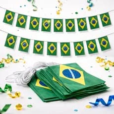 Bandeirinhas Decorativas do Brasil em Varal - 24 Unidades 20x28cm Para Torcida Eventos e Decoração