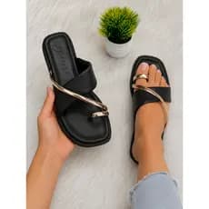 Sandália slide feminina chique com detalhe dedinho metalizado flatform confortável e macia