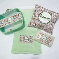 Kit soninho com manta para escolinha / kit soneca personalizado com nome para creche