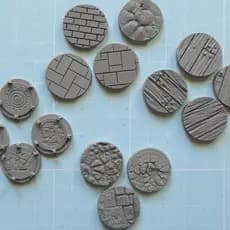Bases para Miniaturas RPG e Board Games – Lisa ou Texturizada e Tematizada