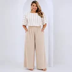 Conjunto Feminino Plus Size Calça Pantalona Cós de Elástico Blusa Semi Cropped com Mangas Elegante