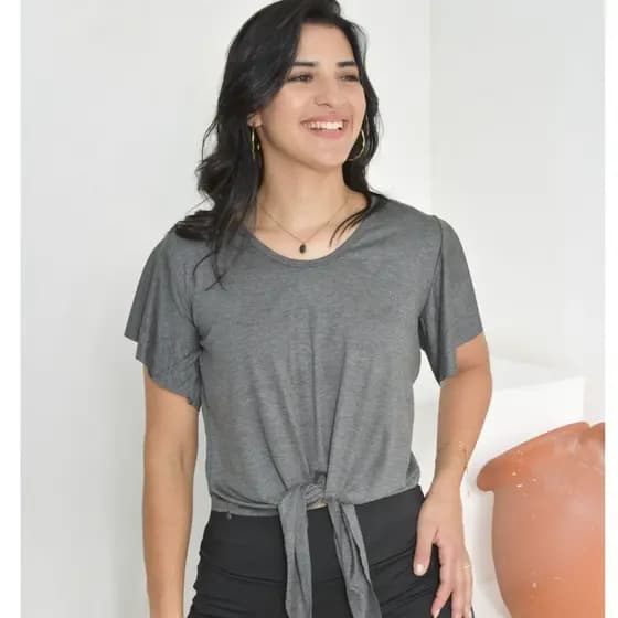 BLUSA DE NÓ MANGA FLARE EM VISCOLYCRA DE AMARRAR NA FRENTE