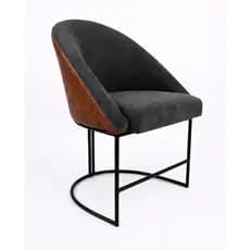 Cadeiraa Decorativa Sala de Estar , Salão, Clínicas, Escrivaninhas, Estrutura Metálica Preta Corino Wisky e Suede Cinza