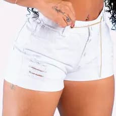 Short Jeans Feminino em Botões Cintura Alta Levanta o Bumbum Barra Dobrada Cinto de Corrente