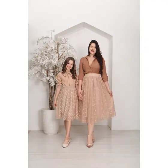 Saia Tule Infantil Bolinha Poa Gode Femenina Moda Evangelica