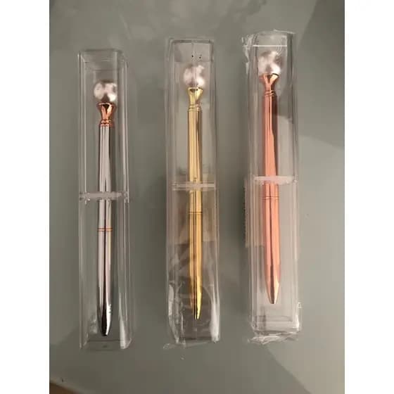 Caneta em metal pérola