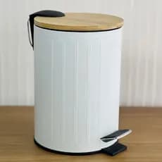 Lixeira de Banheiro ou Cozinha com Tampa em Bambu real e Pedal em Metal Branca Basic 5L